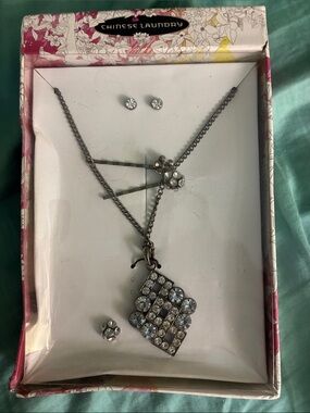 Chinese Laundry Silver Crystal Pendant Necklace and Earring Trio